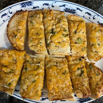 Villa Terraza - Garlic Cheese Bread - Italian Near Me - Shadow Hills, California Villa Terraza - Garlic Cheese Bread - Italian Near Me - Shadow Hills, California