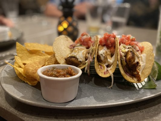 Tommy Bahama Restaurant, Bar & Store by null