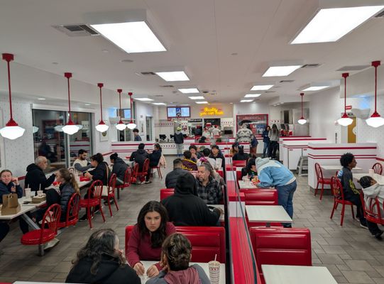 In-N-Out Burger by null