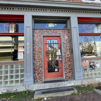 821 Café - the front door of the restaurant - New American Near Me - Richmond, Virginia 821 Café - the front door of the restaurant - New American Near Me - Richmond, Virginia