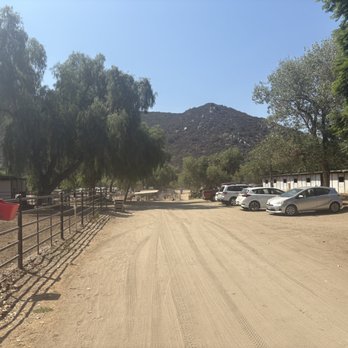 Willow Glen Equestrian - Road down to pipe corrals - Horseback Riding Near Me - El Cajon, California Willow Glen Equestrian - Road down to pipe corrals - Horseback Riding Near Me - El Cajon, California