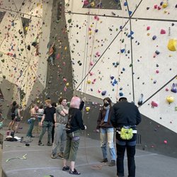Crag X Indoor Climbing Centre - Lessons?