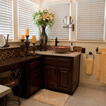 Star Builders LLC - a bathroom with a sink, toilet, and window - General Contractors Near Me - Keizer, Oregon Star Builders LLC - a bathroom with a sink, toilet, and window - General Contractors Near Me - Keizer, Oregon