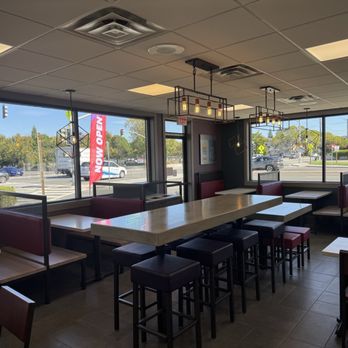 Jack In The Box - Dining room - Fast Food Near Me - Santa Clara, California Jack In The Box - Dining room - Fast Food Near Me - Santa Clara, California