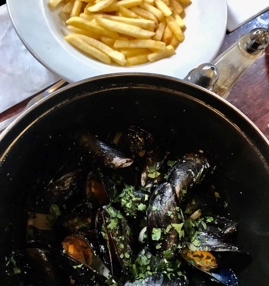 LE GARRICK 59 Photos & 65 Reviews 1012 Garrick Street, London