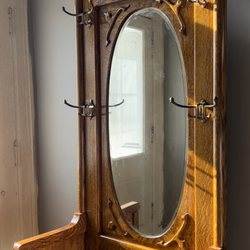 Relance Refinishing - Stained oak entryway bench.