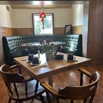 Colonial Kitchen - Dinning room - Breakfast & Brunch Near Me - San Marino, California Colonial Kitchen - Dinning room - Breakfast & Brunch Near Me - San Marino, California