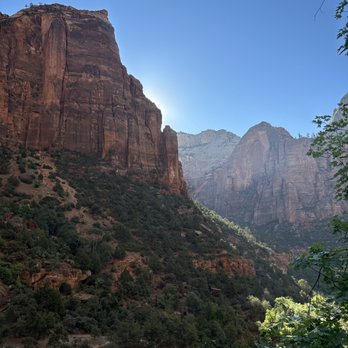 Emerald Pools - Hiking Near Me - Zion National Park, Utah Emerald Pools - Hiking Near Me - Zion National Park, Utah
