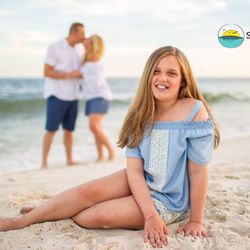 Sun Shots - Fun family beach photographer
