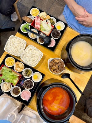 Ten Seconds Yunnan Rice Noodle (十秒到云南过桥米线） by null