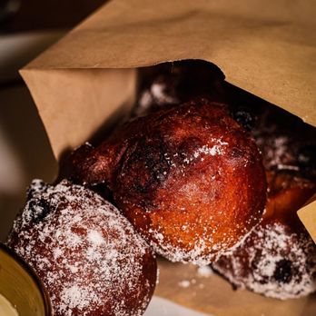 Sogno - Zeppole - Italian Near Me - Woburn, Massachusetts Sogno - Zeppole - Italian Near Me - Woburn, Massachusetts