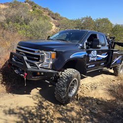 S & R Towing