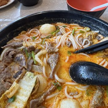 Deer Garden Signatures - Laksa noodle soup - Chinese Near Me - Richmond Hill, Ontario Deer Garden Signatures - Laksa noodle soup - Chinese Near Me - Richmond Hill, Ontario