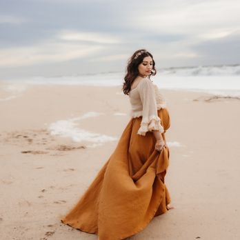 Shutter Magic Photography - Beach maternity session - Session Photography Near Me Shutter Magic Photography - Beach maternity session - Session Photography Near Me