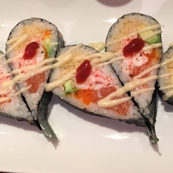 Yiku Sushi - 'Love at first sight' special roll - Sushi Bars Near Me - Gaithersburg, Maryland Yiku Sushi - 'Love at first sight' special roll - Sushi Bars Near Me - Gaithersburg, Maryland