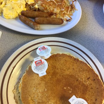 Grannie's Restaurant - Breakfast & Brunch Near Me - Crystal River, Florida