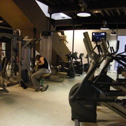 Elevate Premium Fitness Chartrons