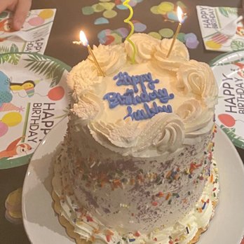 Jennivee’s Bakery - Desserts Near Me - Chicago, Illinois