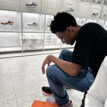 nike store manhattan 57th street