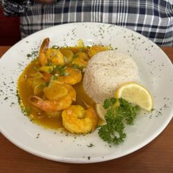 Alpamayo Restaurant - Shrimp and garlic sauce