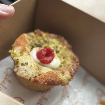 Ophelia - Pistachio raspberry muffin - Bakeries Near Me - Miami, Florida