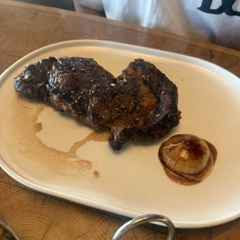 Castaway Burbank - Steak - Bars Near Me - Burbank, California