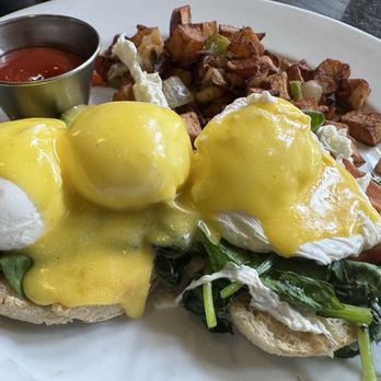 Marmalade Cafe - El Segundo - Florentine Benedict - New American Near Me - El Segundo, California