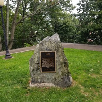 Prospect  Terrace - Memorial to Isaac Hale for helping to make the park a reality. - Parks Near Me - Providence, Rhode Island