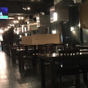 Dae Bak Bon Ga - Restaurant was empty but still slow service, and strict 2 hour time limit. Awful! - Korean Near Me - Vancouver, British Columbia
