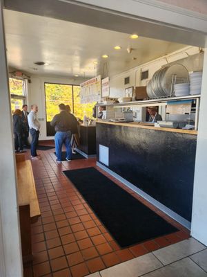 Fellini's Pizza by null