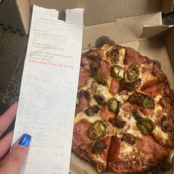 Round Table Pizza - Ordered a pepperoni pineapple and jalapeño but got sausage and jalapeño - Pizza Near Me - Morro Bay, California