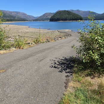 Detroit Lake - Mongold Wayside - canoe/kayak only ramp - Parks Near Me - Detroit, Oregon Detroit Lake - Mongold Wayside - canoe/kayak only ramp - Parks Near Me - Detroit, Oregon