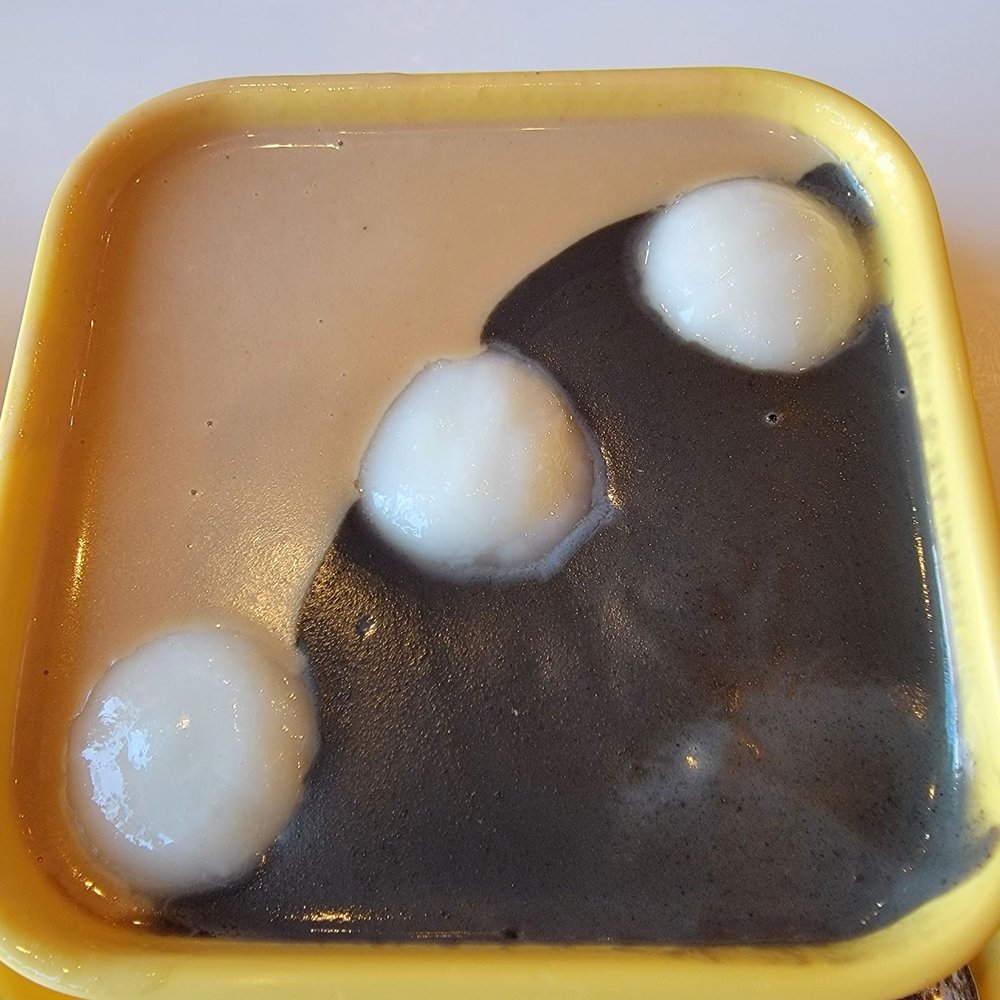 Sweethoney Dessert - Sesame & Walnut Soup w/ Black Sesame Mochi - Desserts Near Me - Alhambra, California Sweethoney Dessert - Sesame & Walnut Soup w/ Black Sesame Mochi - Desserts Near Me - Alhambra, California