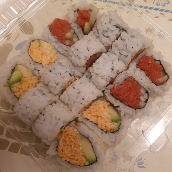 Sushi District - Spicy cali and tuna - Sushi Bars Near Me - Costa Mesa, California Sushi District - Spicy cali and tuna - Sushi Bars Near Me - Costa Mesa, California