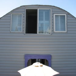 One Handy Man - Houseboat exterior
