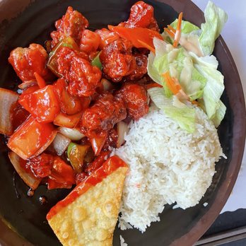 Holly's Mandarin - Sweet & Sour Pork Lunch Special - Chinese Near Me - Oakland, California