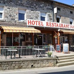 Hôtel Restaurant Enjolras - Devanture