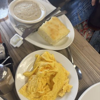 Early Bird Diner - Scrambled eggs, sausage gravy and biscuit - Diners Near Me - Charleston, South Carolina