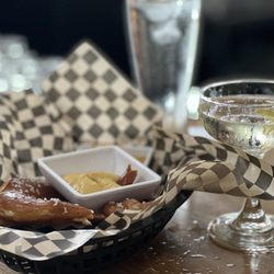 Loyal Legion - Pretzel w/ cheese Dip
