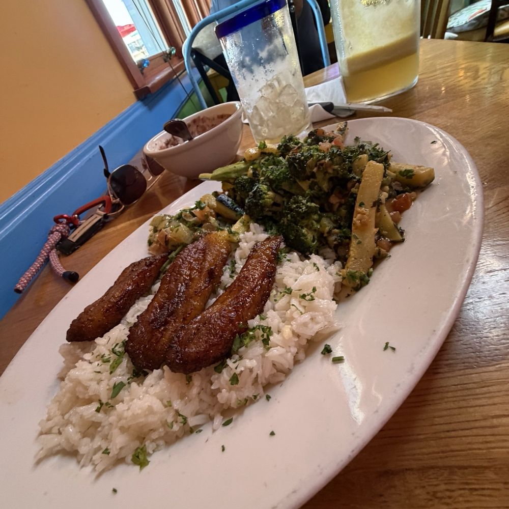 Café Brasil - Vegetarian Plate
