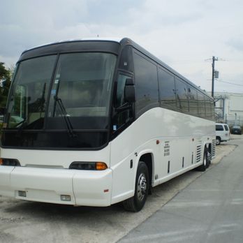 Ace Tours - Motor Coach - 56 Passenger Coach Bus - Airport Shuttles Near Me - West Park, Florida