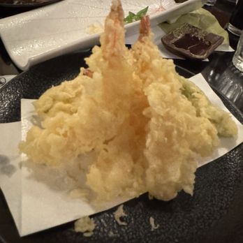 Yoshitsune Restaurant - Shrimp tempura - Japanese Near Me - Honolulu, Hawaii