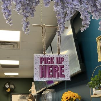 What's the Tea? - Pick Up Sign - Bubble Tea Near Me - Hutto, Texas