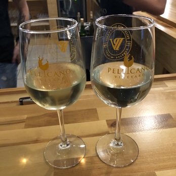 Pellicano Vineyard Hamburg Winery - Dry Riesling and Pinot grigio - Wineries Near Me - Hamburg, New York Pellicano Vineyard Hamburg Winery - Dry Riesling and Pinot grigio - Wineries Near Me - Hamburg, New York