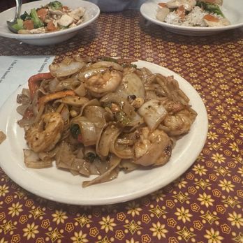 Thai Namtip - Shrimp Pad Kee Mao - Thai Near Me - Cincinnati, Ohio Thai Namtip - Shrimp Pad Kee Mao - Thai Near Me - Cincinnati, Ohio