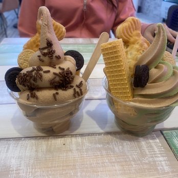 Snowl Cafe - Taiyaki ice cream in a bowl - milk tea flavor on the left & milk tea + matcha twist on the right - Bubble Tea Near Me - Aurora, Colorado