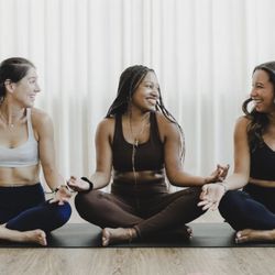 Highland Yoga -  Memorial