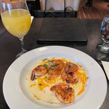Station 4 - Shrimp Old Fashioned Grits - New American Near Me - Washington, DC, District of Columbia