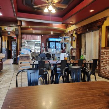 Pho Ever - Gardena - a restaurant with tables and chairs - Vietnamese Near Me - Gardena, California Pho Ever - Gardena - a restaurant with tables and chairs - Vietnamese Near Me - Gardena, California