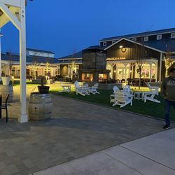 The Village at Rancharrah - The grounds are pretty at night